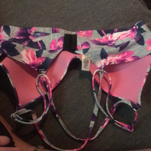 Pink push up bra - Picture 2 of 5